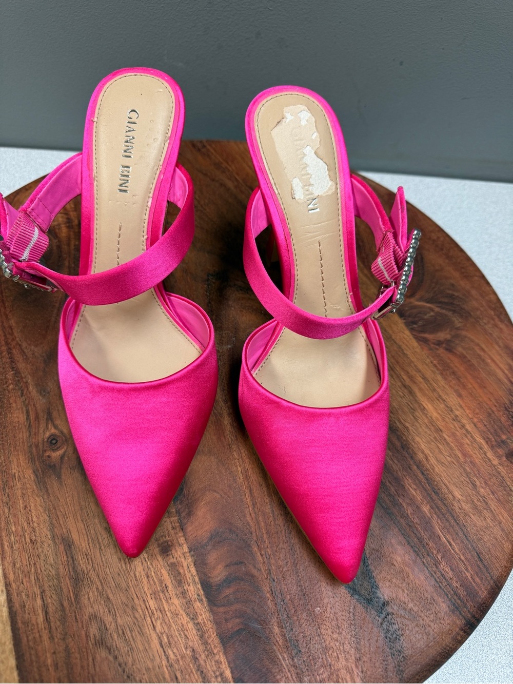 Gianni Bini Maleenah Hot Pink Satin Rhinestone Heels 7.5M NWT -no box